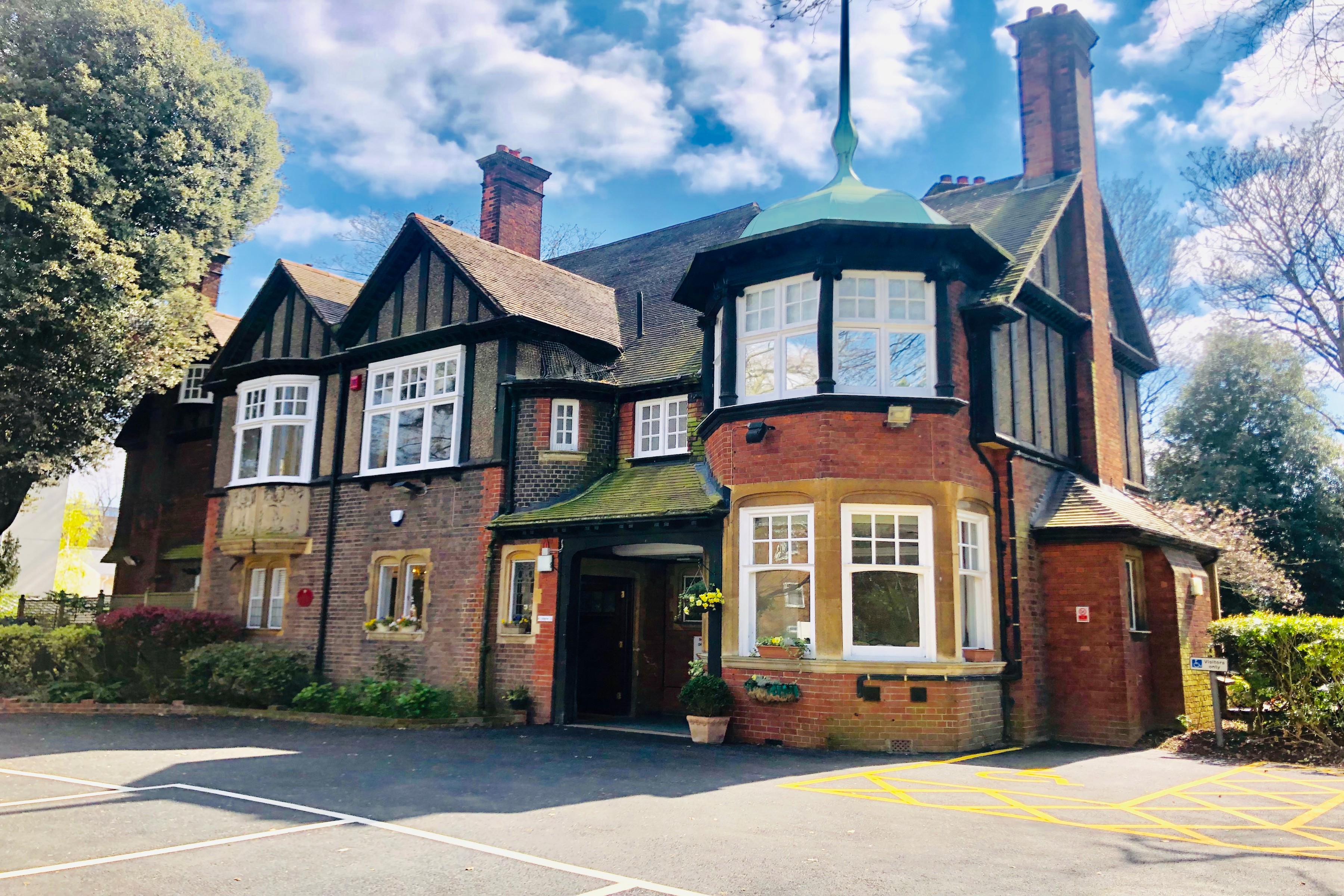 outside view of the Register Office building